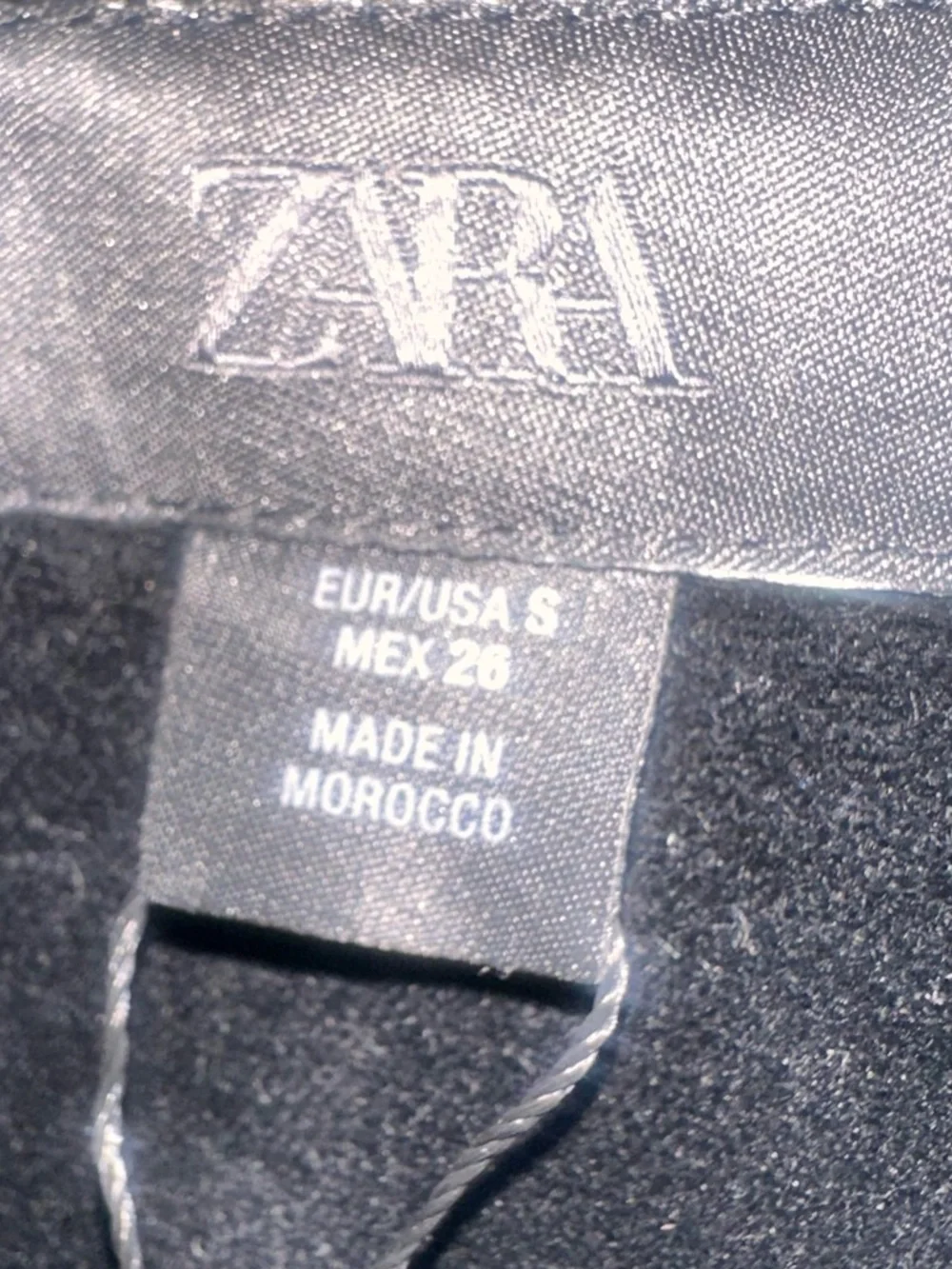 Zara Women’s V Neck Short Strappy Black Velvet Voluminous Hem Mini Dress Size S - Picture 5 of 5